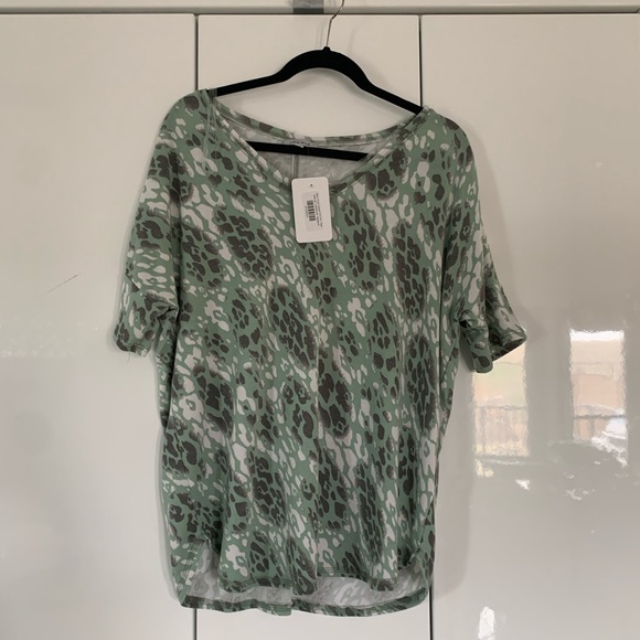 Sage green leopard print top. Cute & comfortable! - Picture 1 of 6